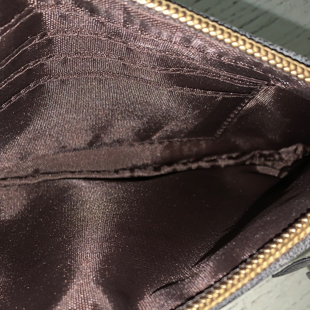 Nine West Wristlet Clutch - Picture 3 of 4
